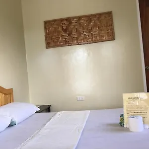 Pensión John Verhel Homes, Panglao