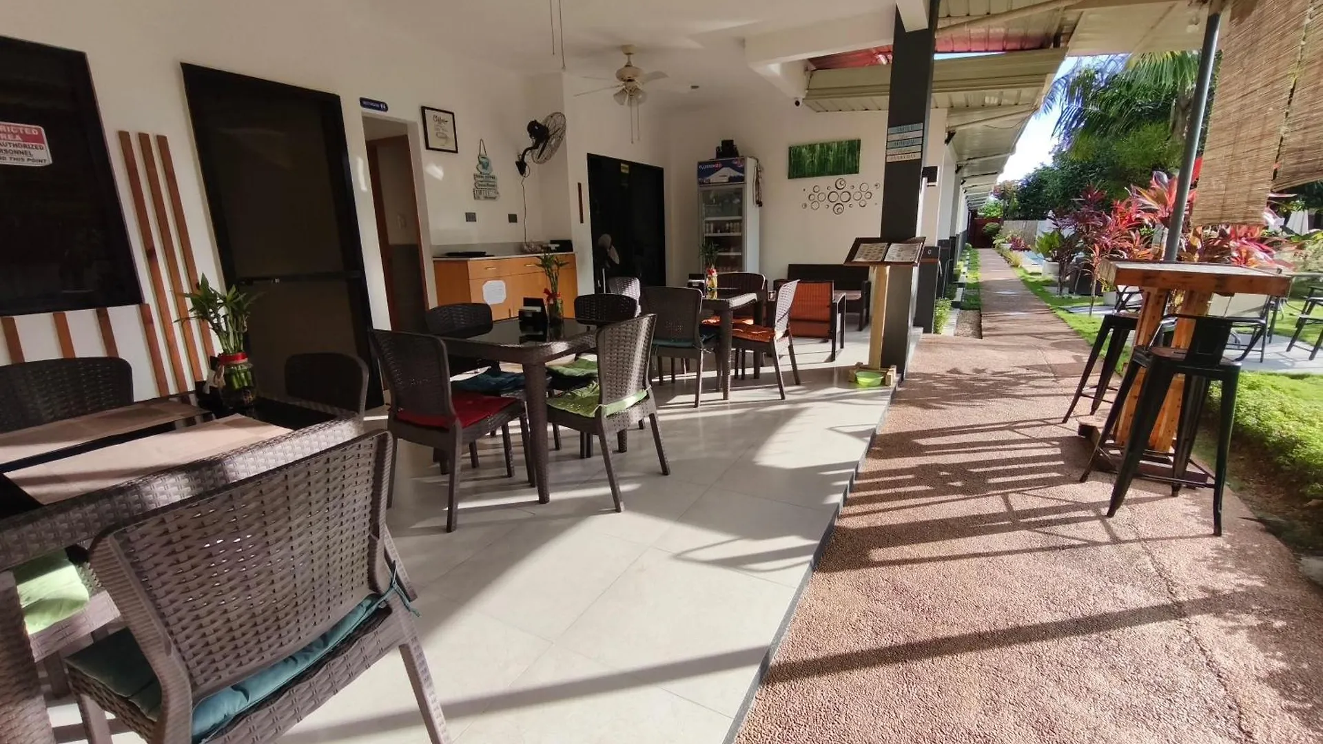פנגלאו Selectum Mangrove Resort מלון